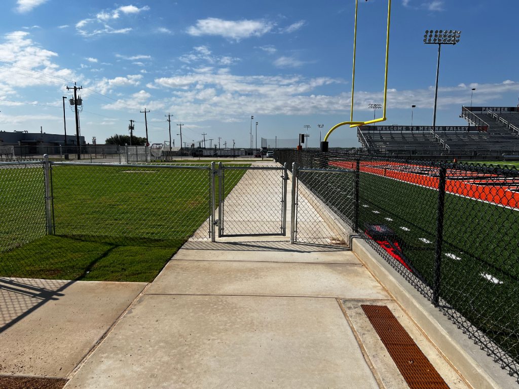 Derlin Construction Gate 16